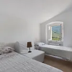 בית נופש Casa Luciana Castelnuovo קסטלנואובו מגרה