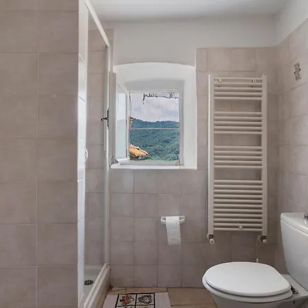 Casa Luciana Castelnuovo Tatil Evi Castelnuovo Magra