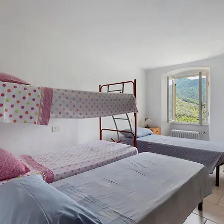 Casa Luciana Castelnuovo בית נופש קסטלנואובו מגרה