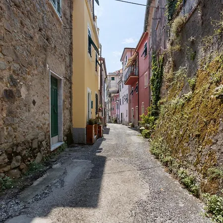 Casa Luciana Castelnuovo